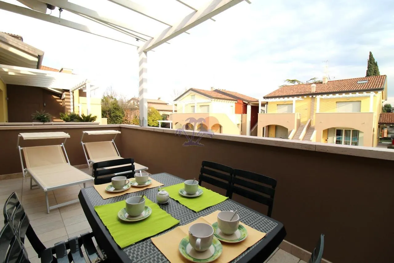 Appartamenti Acquadolce Peschiera del Garda 0*,  Italia