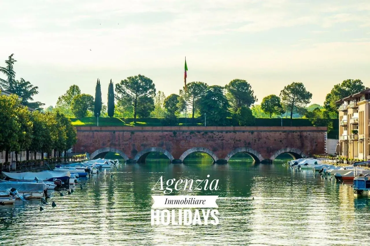 Apartment Appartamenti Acquadolce Peschiera del Garda